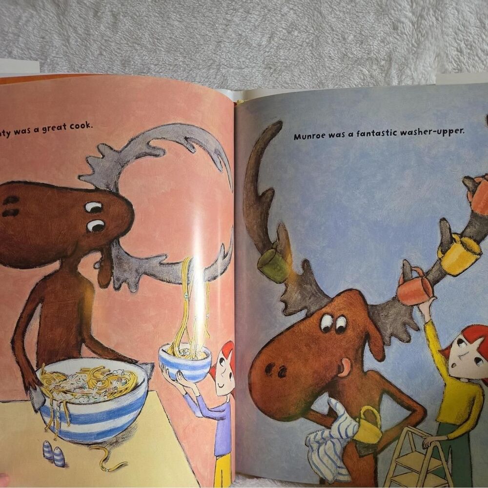 Books - Picture 5 of 5